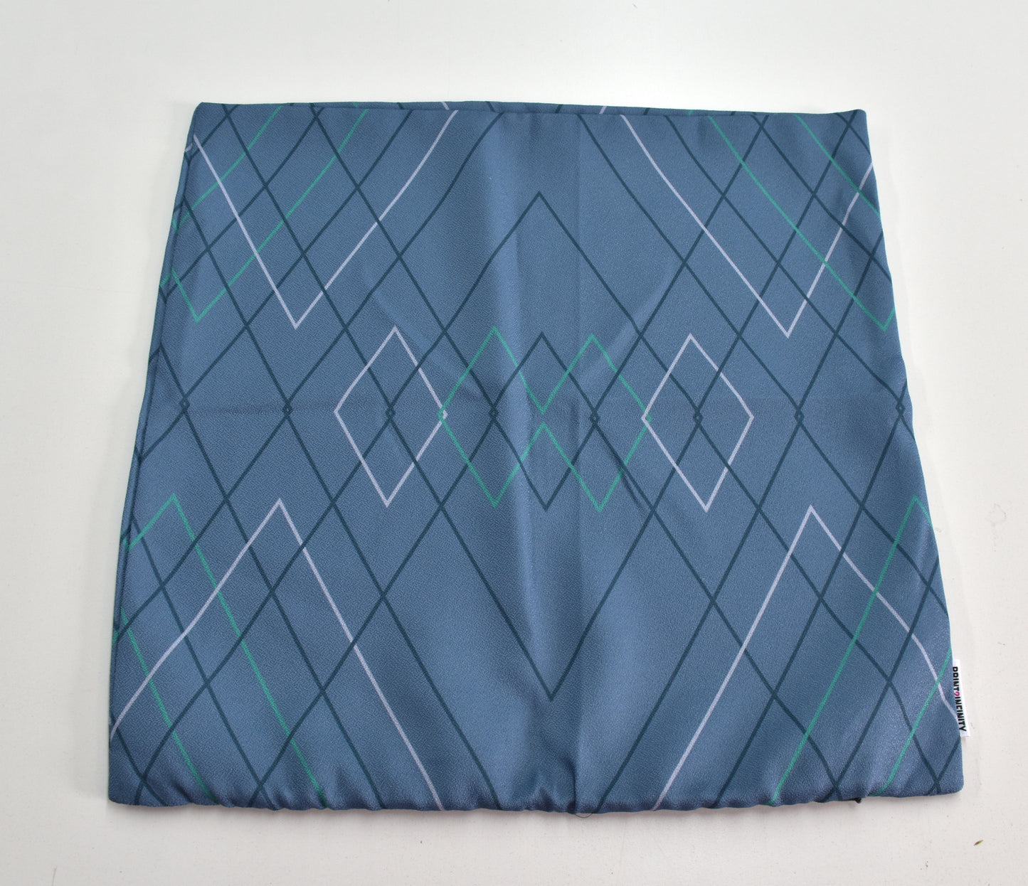 Cushion cover 18x18 - Crepe | Multi-diamond - Blue and turquoise