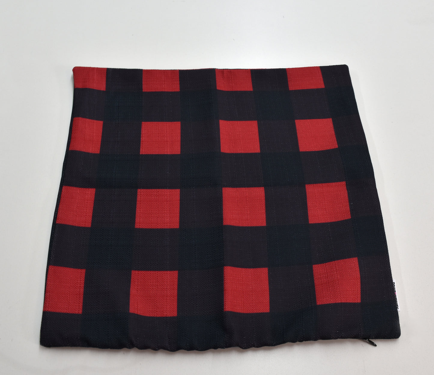 Cushion cover 18x18 - Polycube | Checkered 1 - Red