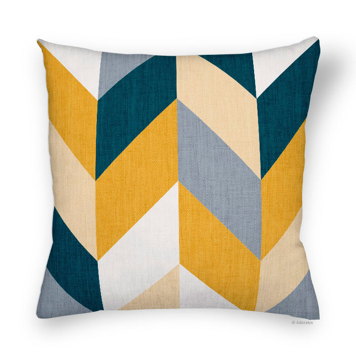 Cushion Cover | Large Arrowheads - Tricolor 3