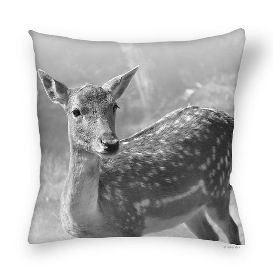 Cushion cover | Doe - Black and white