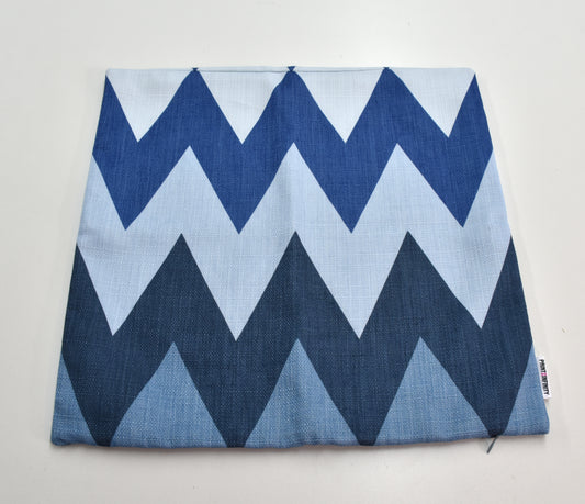 Cushion cover 18x18 - Polycube | Large chevrons - Blue