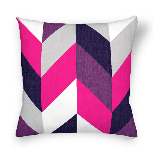 Cushion Cover | Large Arrowheads - Tricolor 1